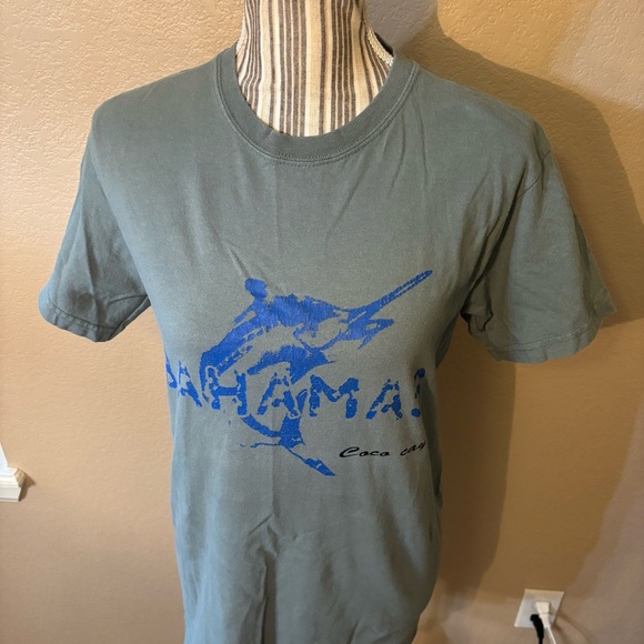 Gildan Green and Blue Short Sleeve Tee Bahamas Coco cay 100% Cotton - Picture 2 of 12